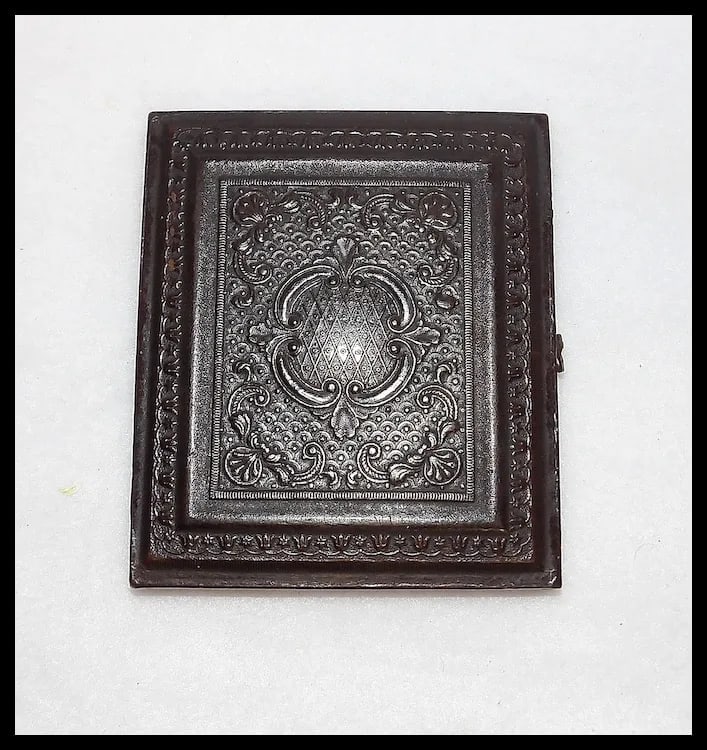 Ambrotype Photo with Gold Gilt Metal and Hand Tooled Leather Frame - 4