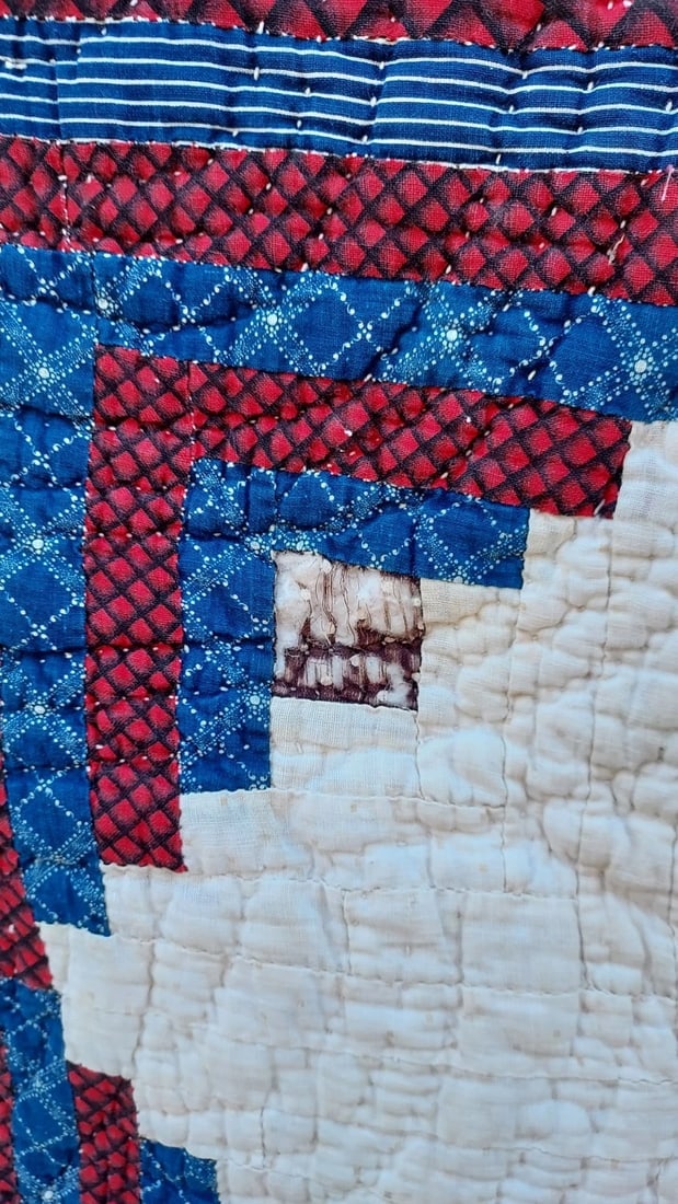 Log Cabin light dark Design Antique Quilt Heavy Weight 65 X 73" - 4