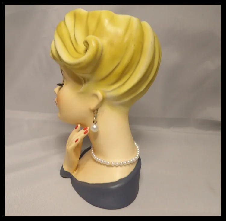 Lefton 7” Lady Head Vase with Necklace & Earrings - 3