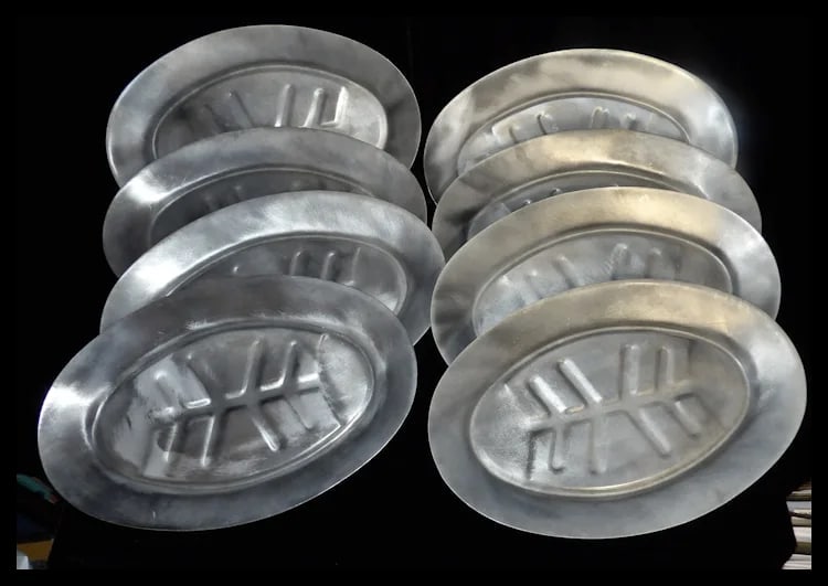 Vintage Aluminum Sizzle Steak/ Enchilada Platters with Wood Carrying Base Made in Taiwan Republic of - 2