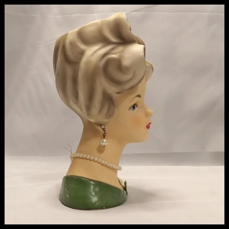 Ardco Fine Quality Dallas- Japan 7 ” Lady Head Vase with Earrings and Necklace - 5