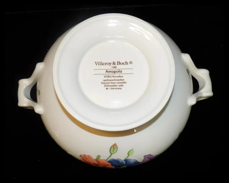7 7/8”Tureen & Lid Amapola Pattern by Villeroy & Boch - 8