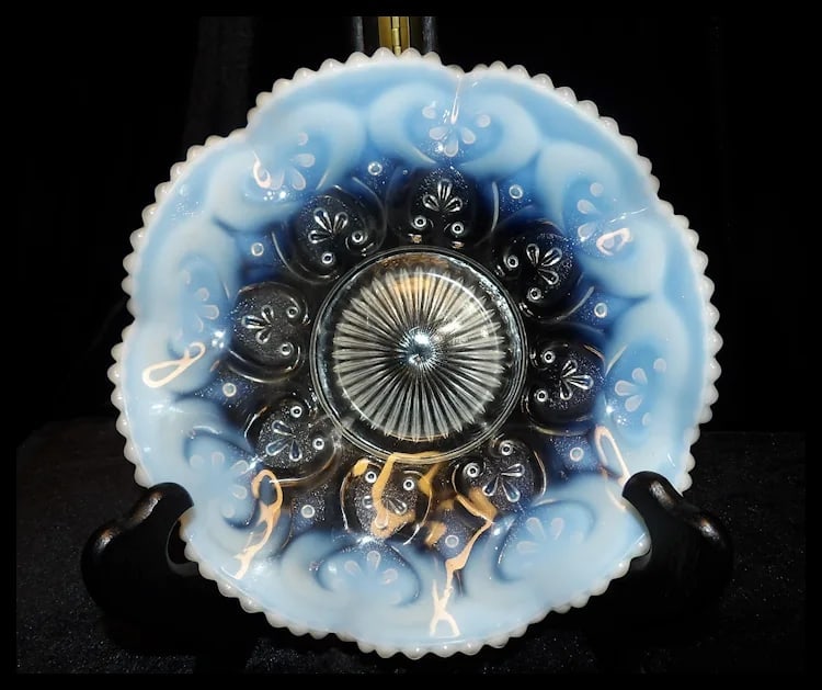 Northwoods Cashew Clear Opalescent Glass Bowl w/Beaded & Ruffled Edge - 2