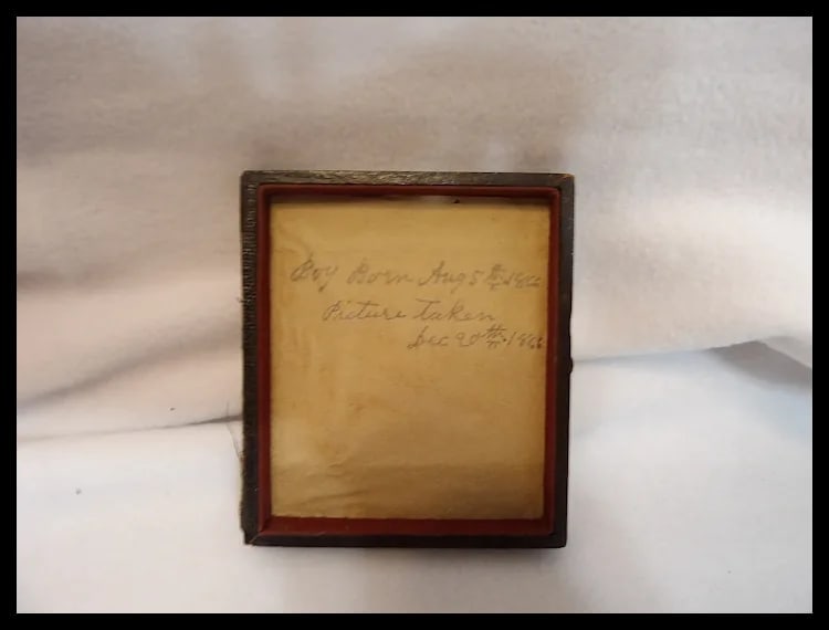 Antique Ambrotype Photo with Gold Gilt Metal and Hand Tooled Leather Frame - 4