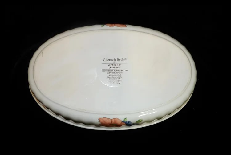 13" Oval Baker Amapola Pattern by Villeroy & Boch - 6