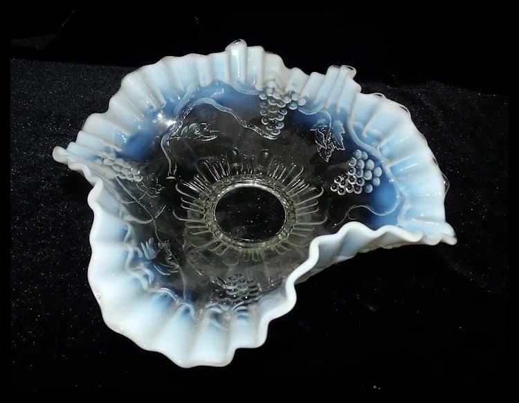 Jefferson 8” Footed Crimped Grape Vine Opalescent Bowl - 3