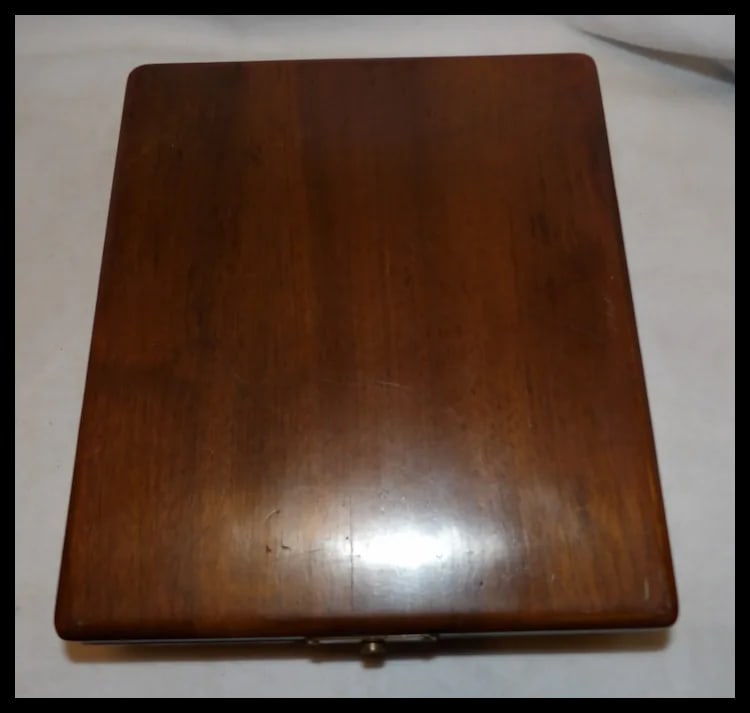 Antique Wooden Poker Chip Box with Clay Poker Chips - 9