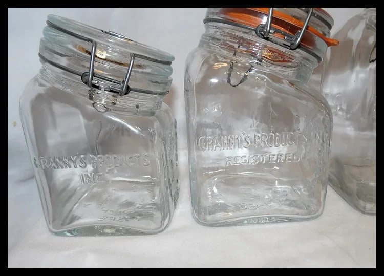 Counter Canister Jars Crownford Granny’s Products Peace Plenty 1879 / Italy 1968 - 7