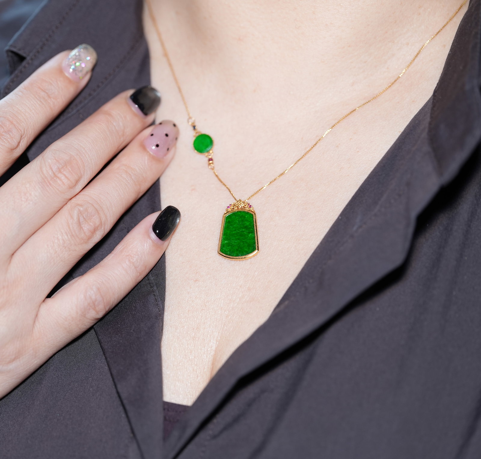 18k gold natural grade A Burmese jadeite necklace - 2