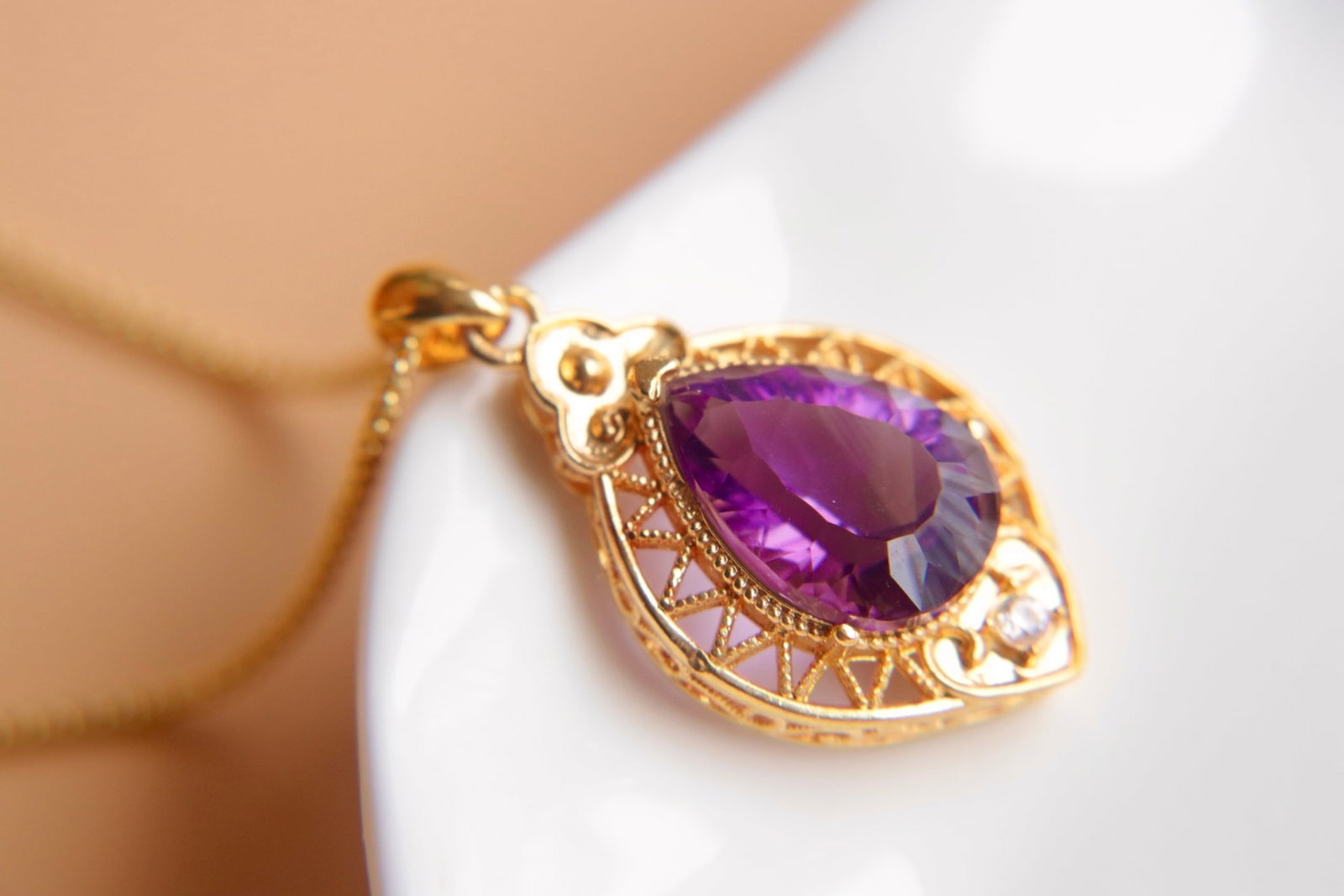 18K Gold Natural Amethyst Pendant - 7
