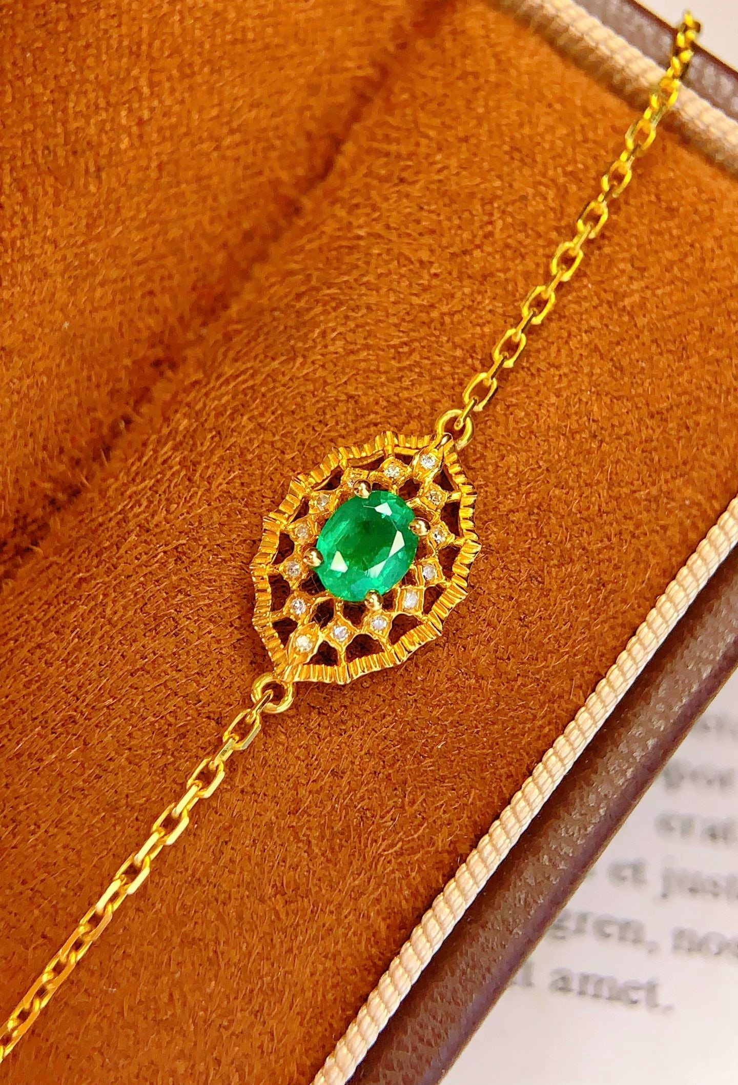 18K Gold Natural Emerald Bracelet - 2