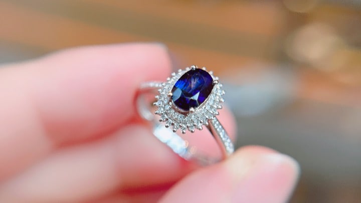 18K Gold Natural Sapphire Ring - 4