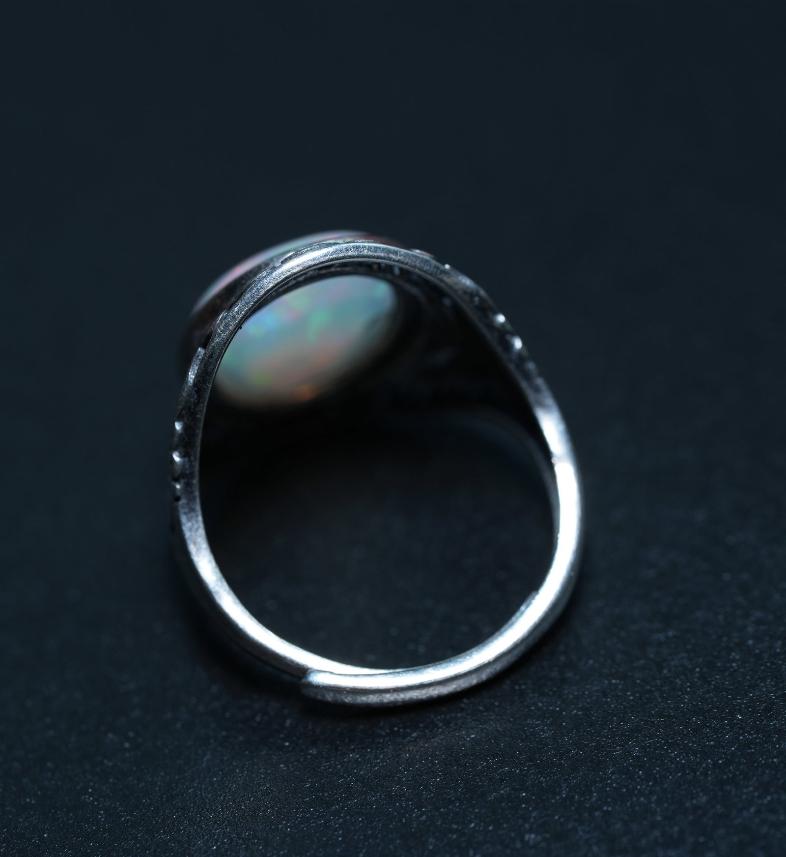 S925 sterling silver ring set with natural opal. Open design, freely adjustable. - 7