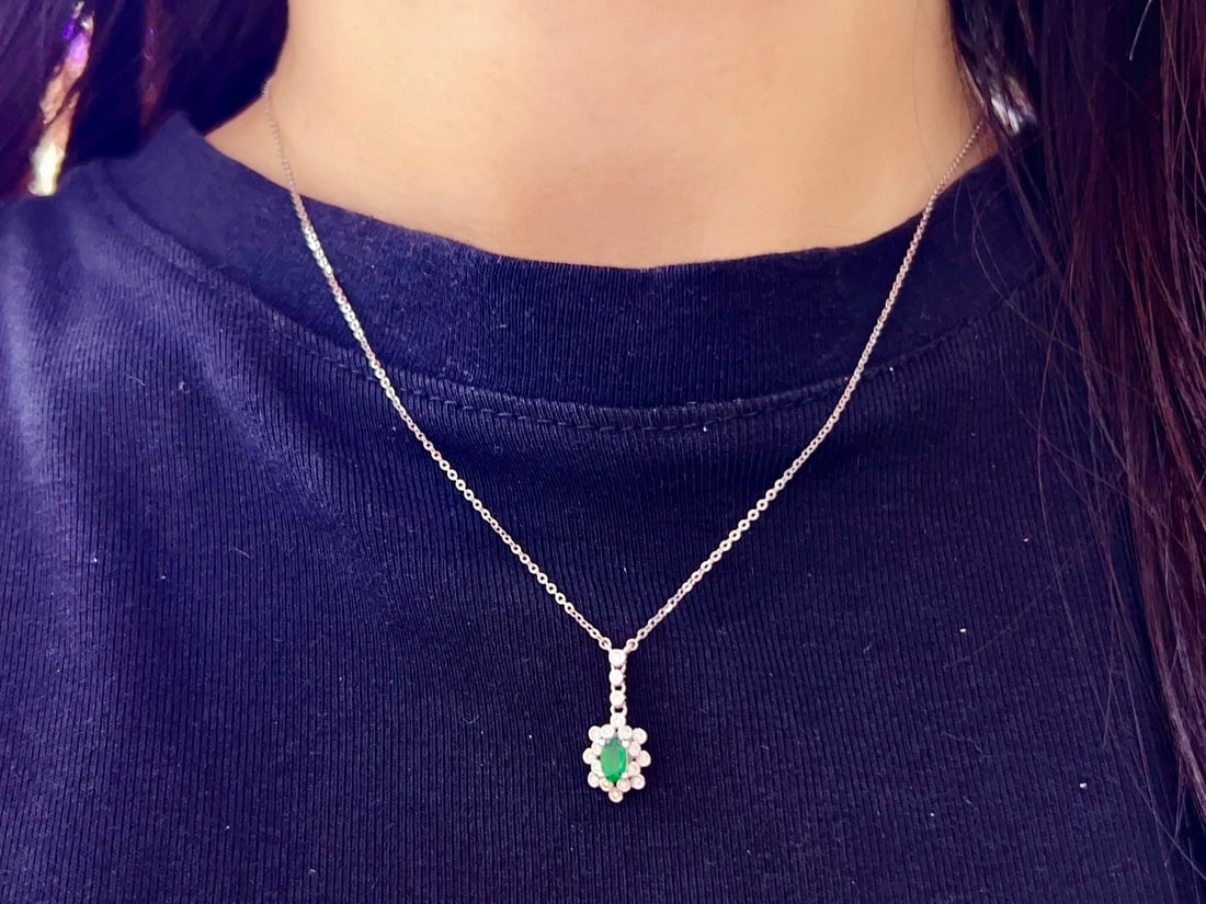 18K Gold Natural Emerald Necklace - 7