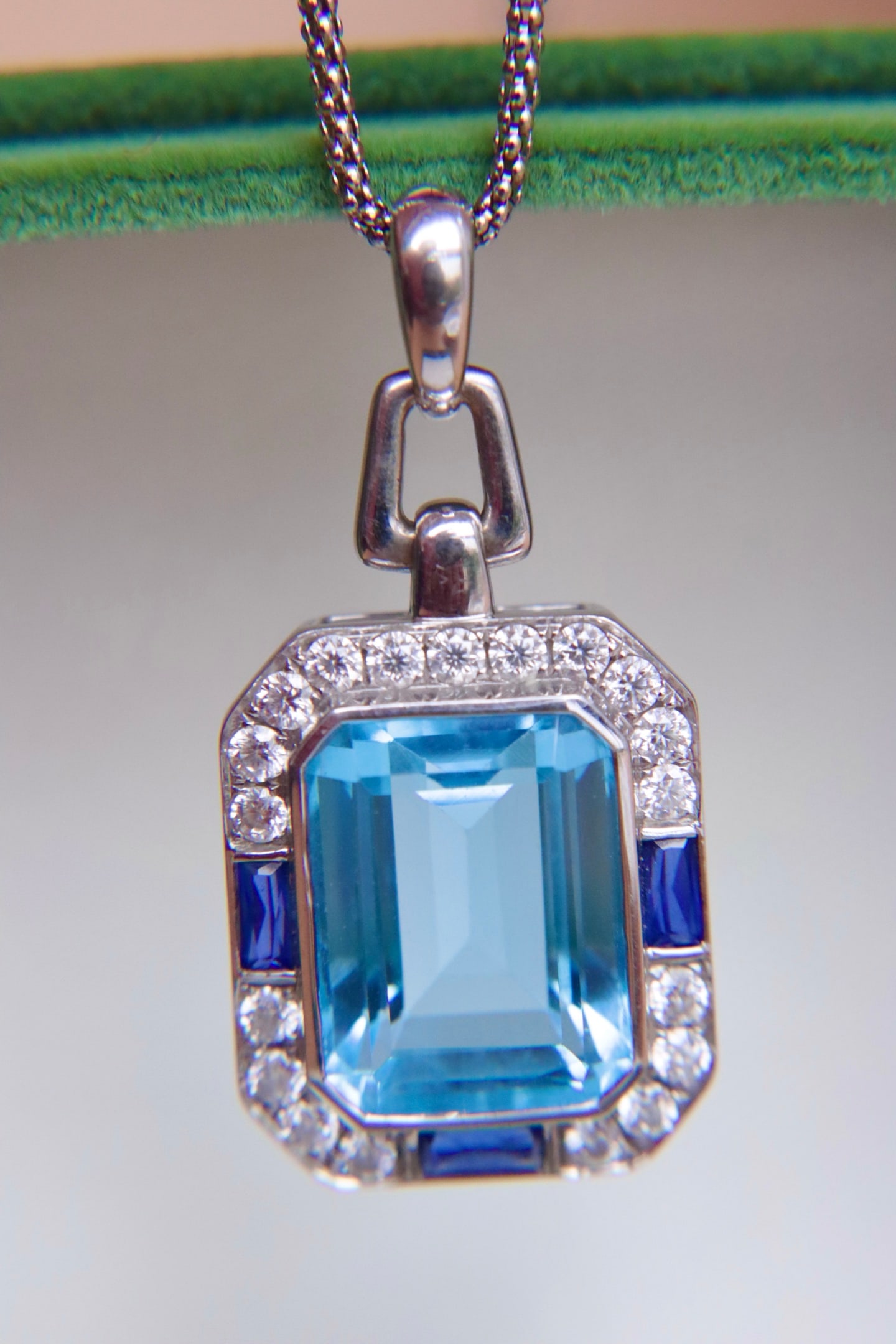 18K Gold Aquamarine Topaz Pendant - 5