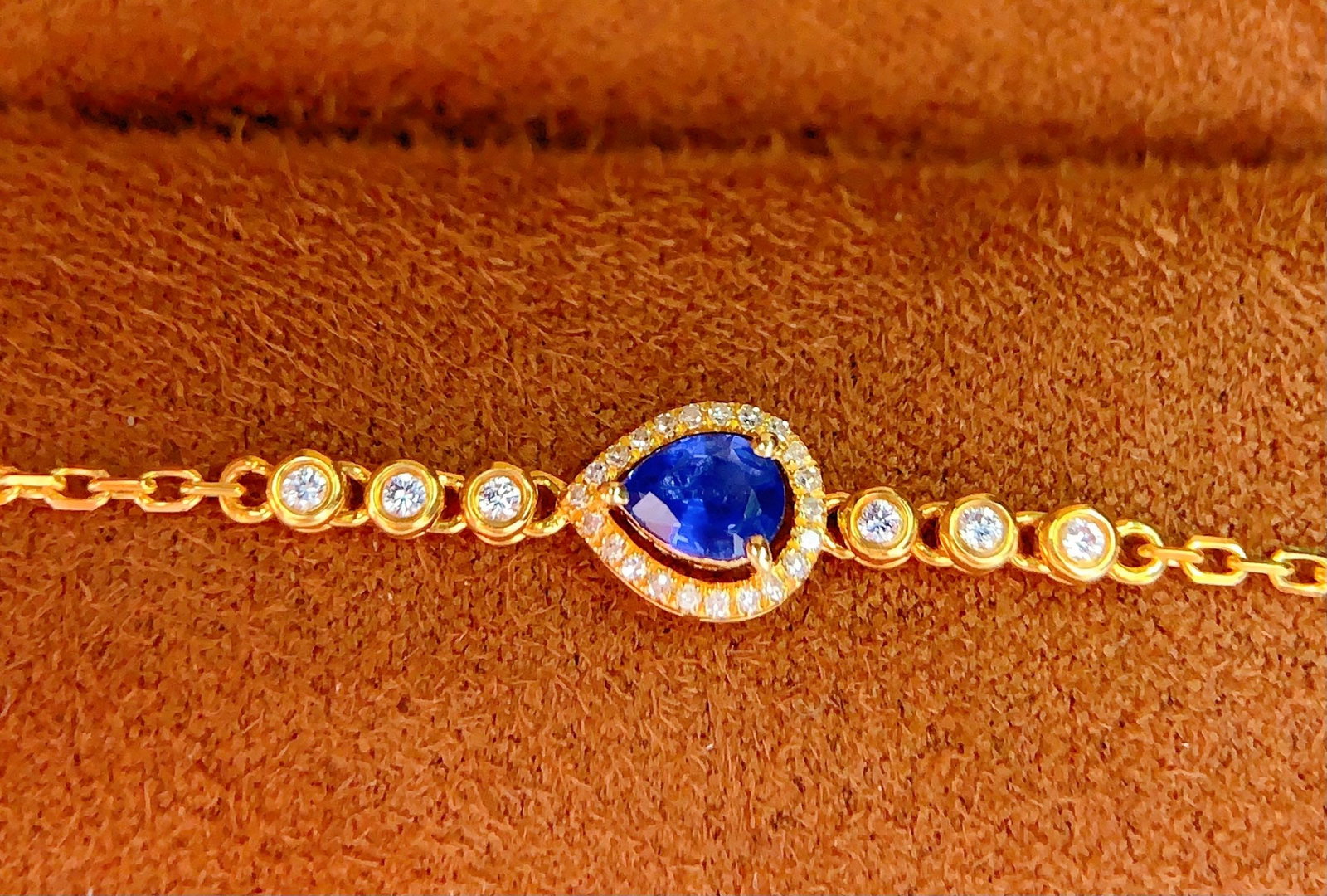 18K Gold Natural Sapphire Bracelet - 6