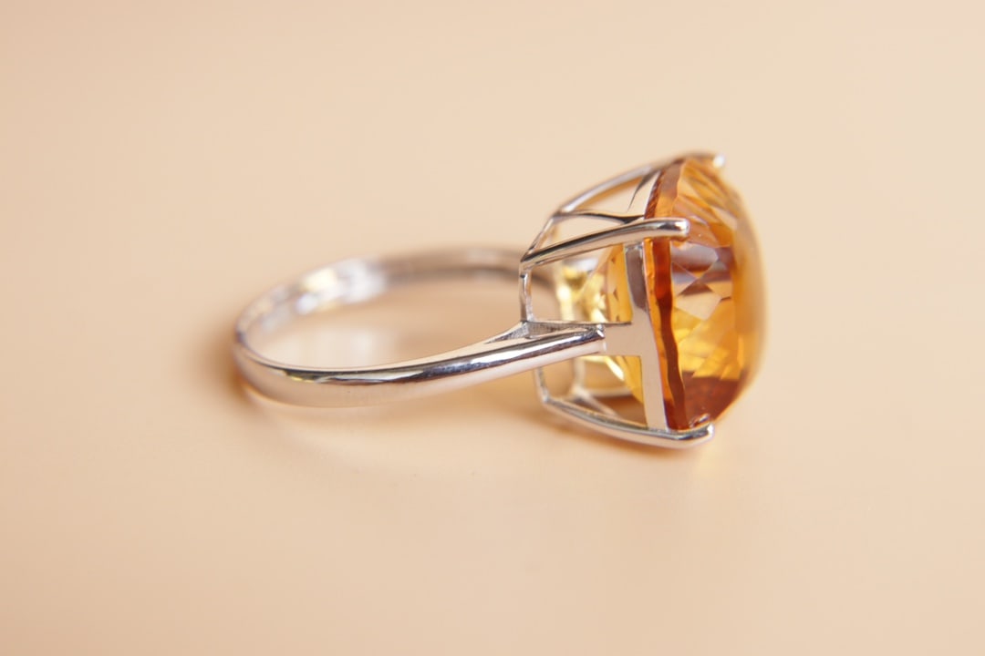 18K Gold Citrine Ring - 4