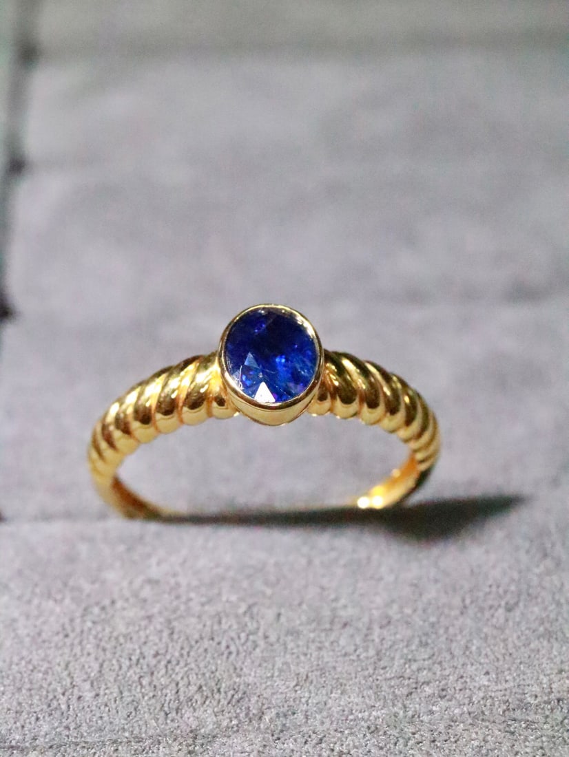 18K Gold Natural Sapphire Ring - 2