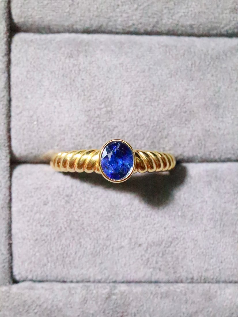 18K Gold Natural Sapphire Ring - 4