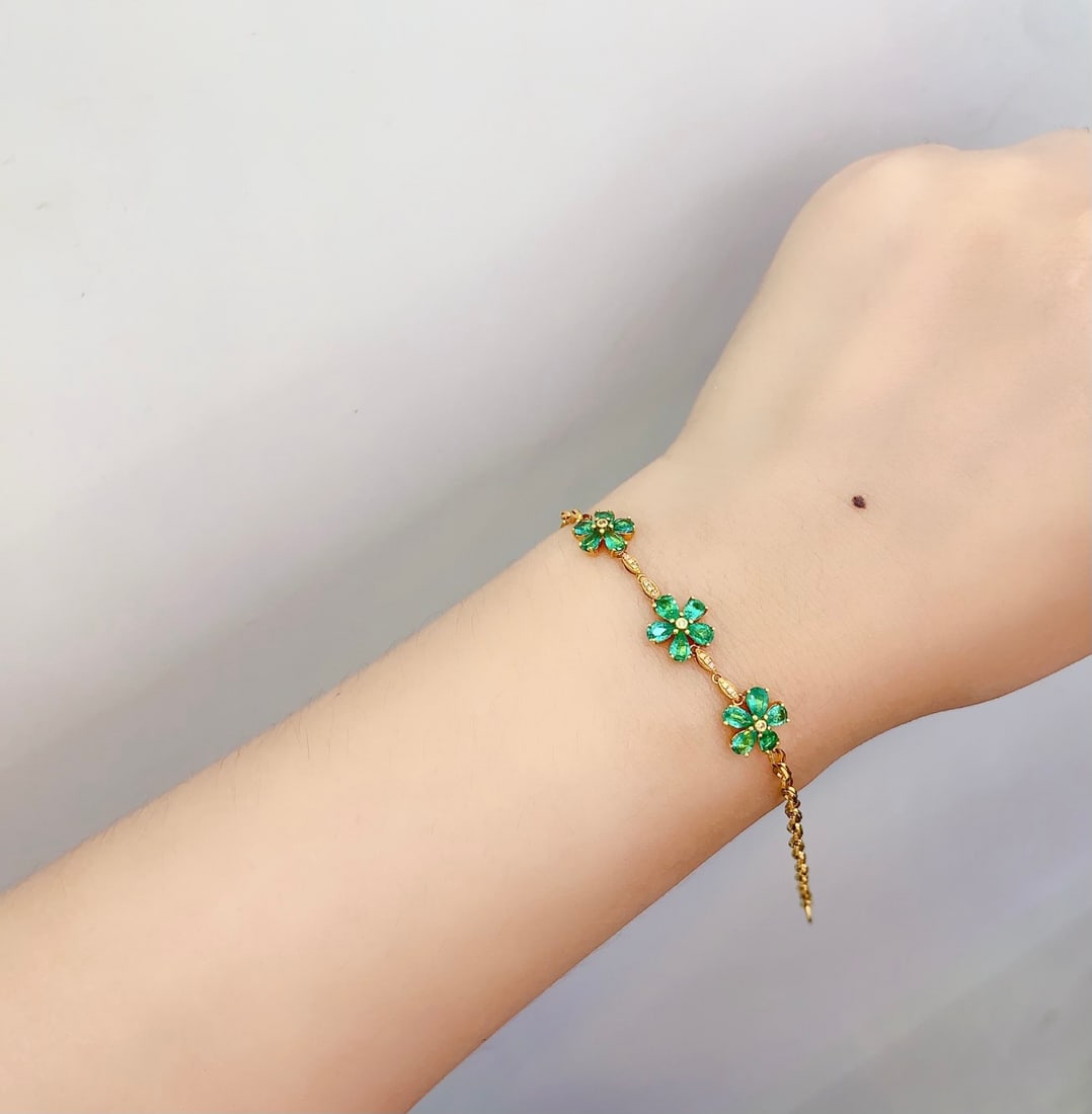 18K Gold Natural Emerald Bracelet - 7