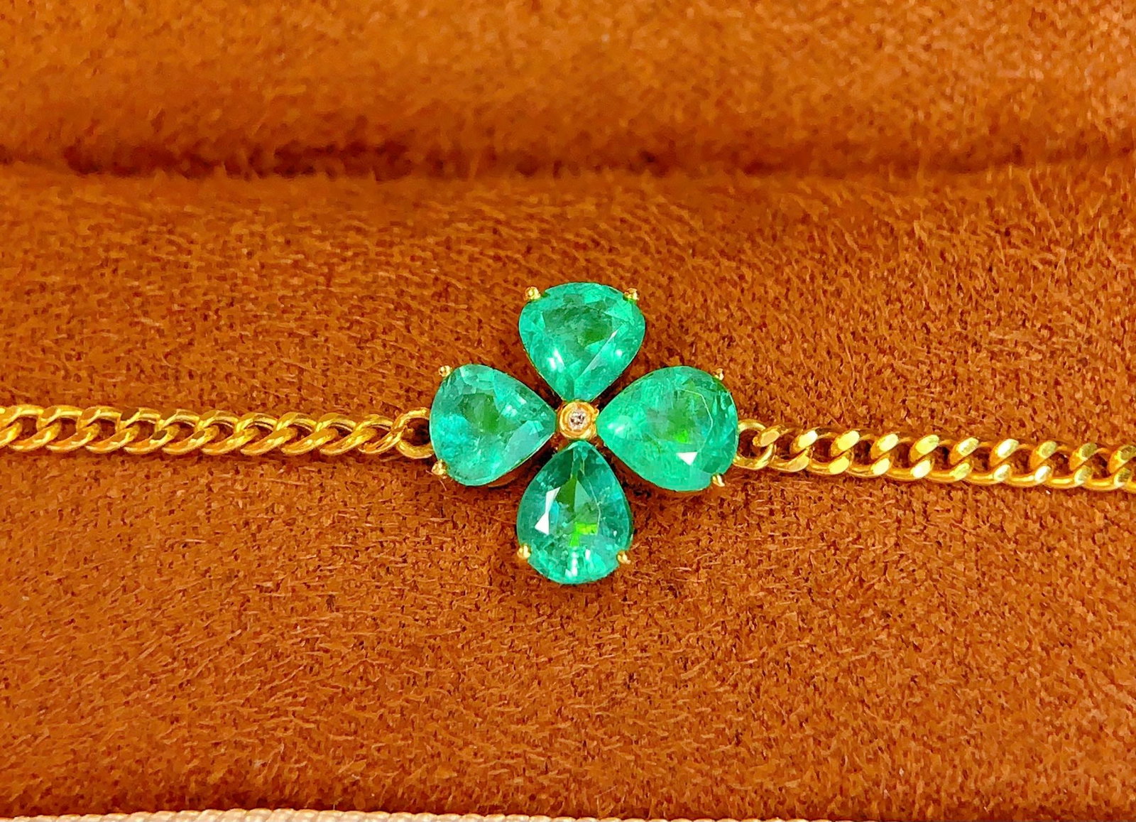 18K Gold Natural Emerald Bracelet - 2
