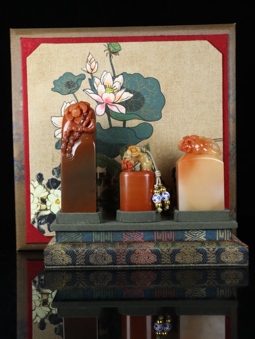 A Set Five Shoushan Stone Seal Statue - 2