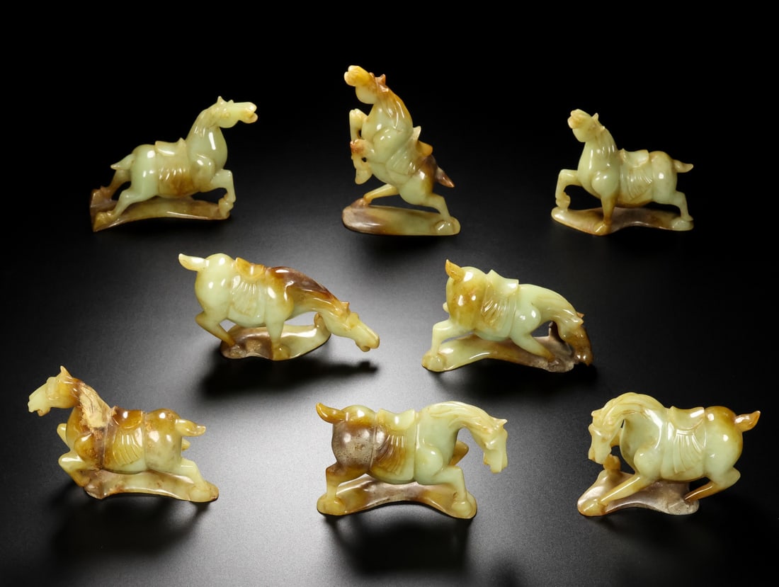 A Set Hetian Jade Hand-Carved Eight Horse Statue - 2
