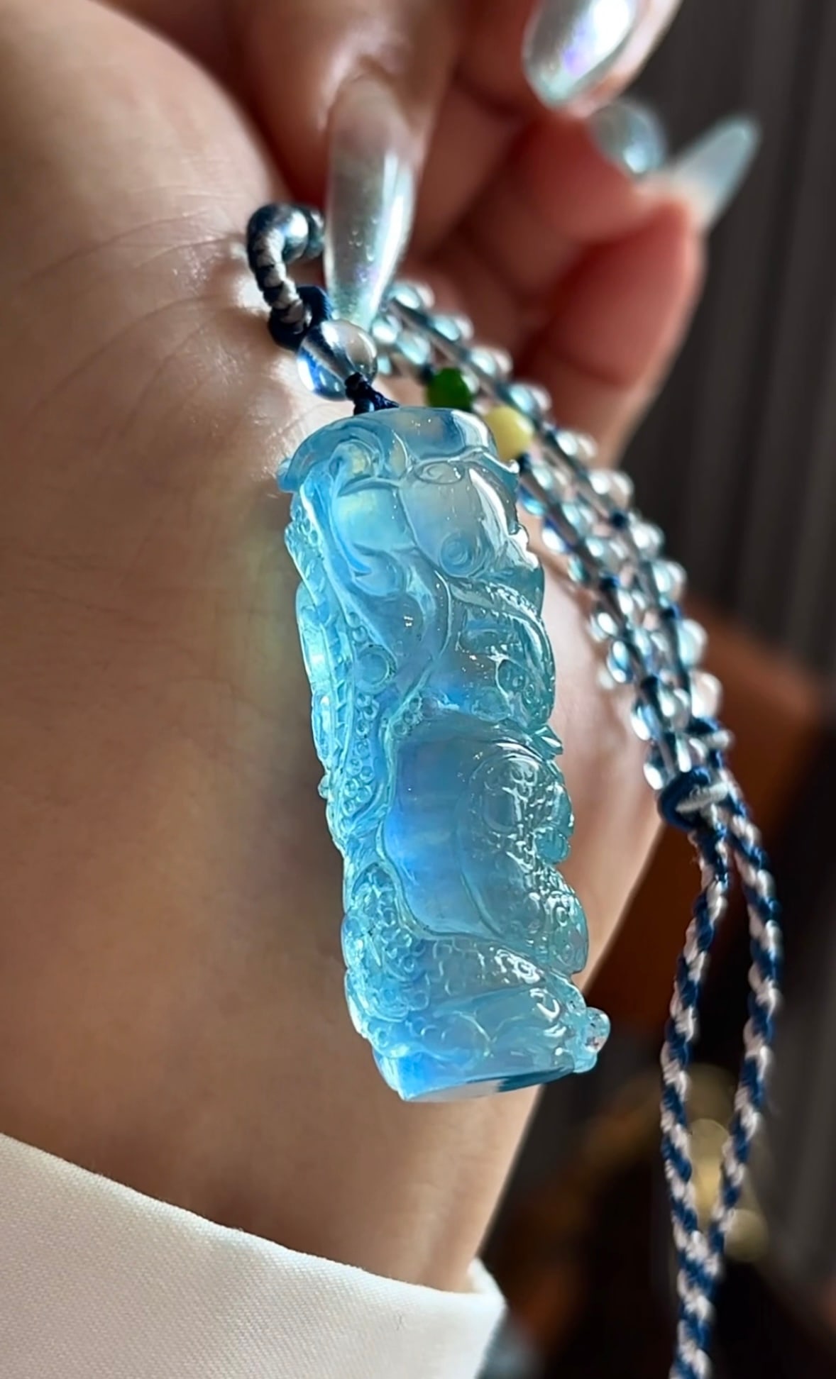 Natural Aquamarine Hand-Carved Dragon Pendant with Certificate - 4