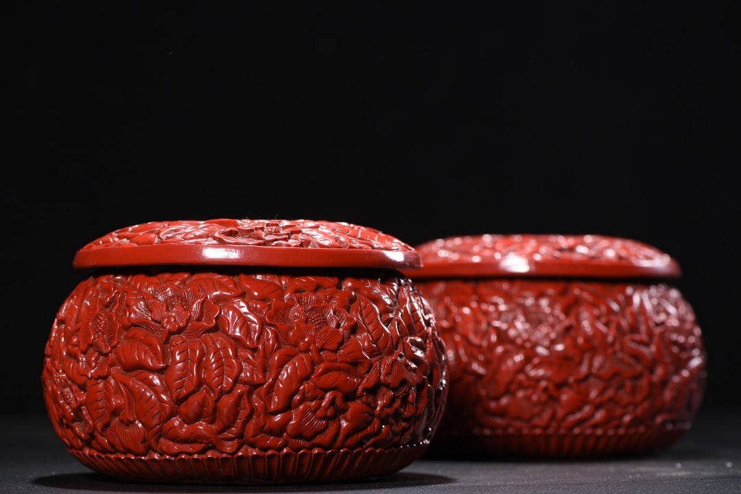 A Pair Red Lacquerware Weiqi Pot - 5