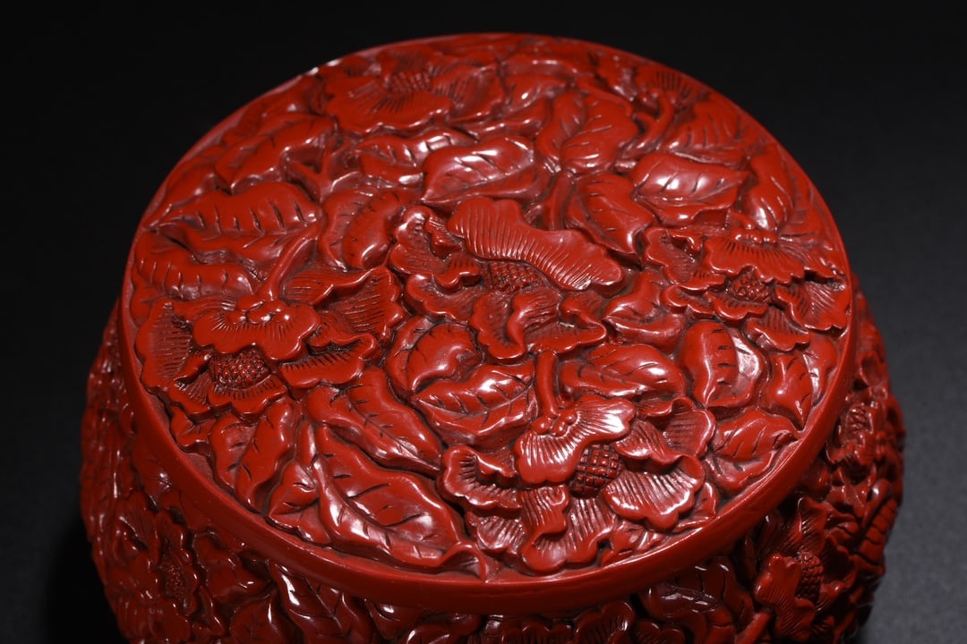 A Pair Red Lacquerware Weiqi Pot - 8