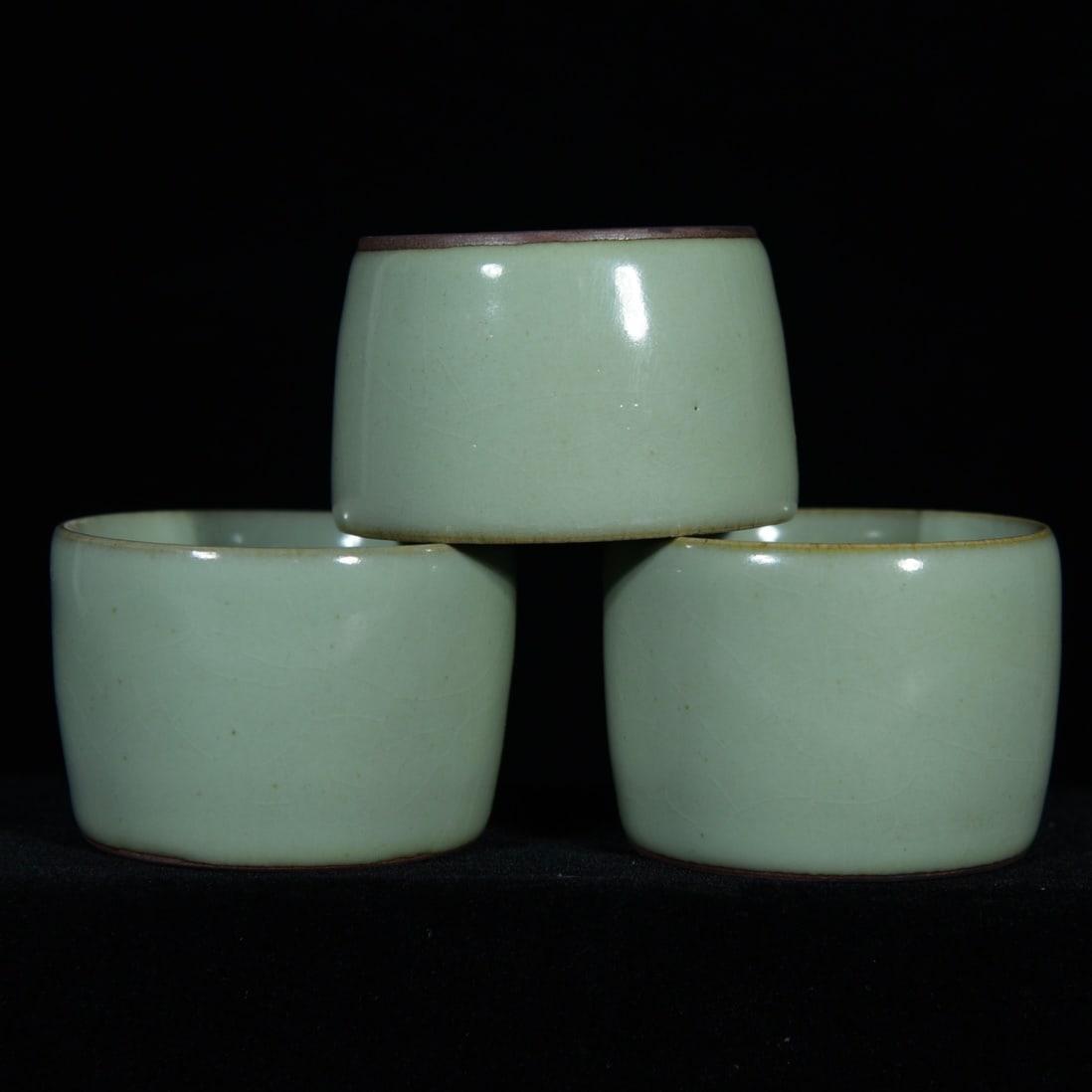 Three Guan Kiln Qing Glaze Porcelain Cup - 7