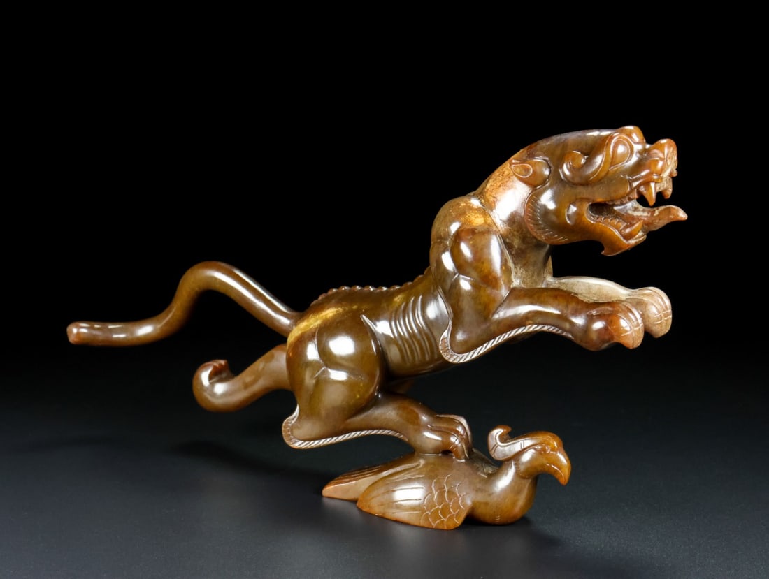 Old Chinese Hetian Jade Tiger Statue - 6