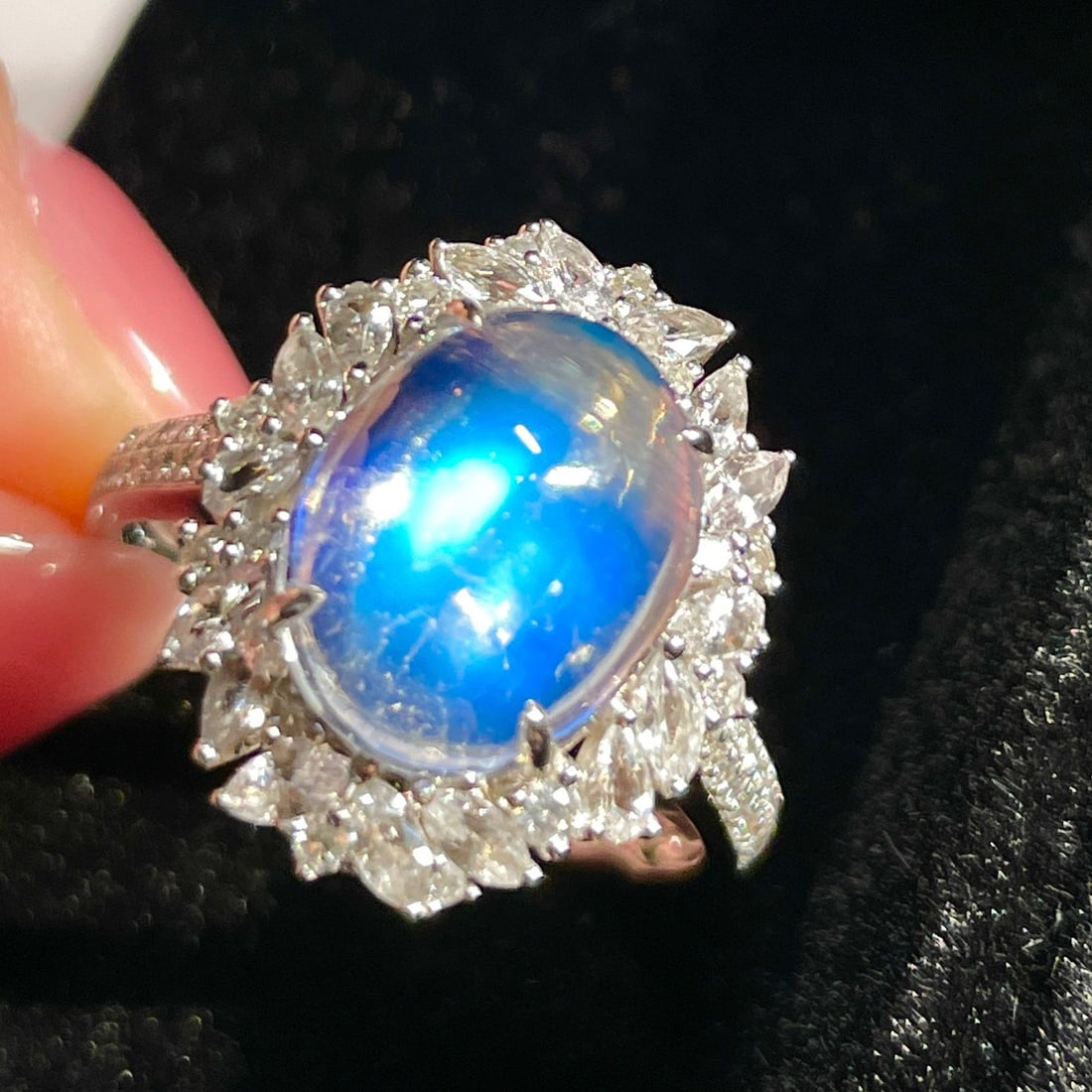 14K GOLD 3.01 CTW NATURAL MOONSTONE & DIAMOND RING - 2