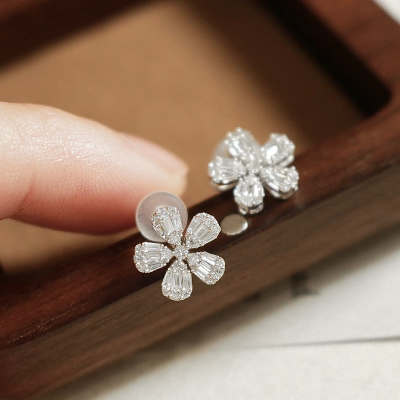 14K GOLD 0.36 CT NATURAL H DIAMOND EARRINGS - 3