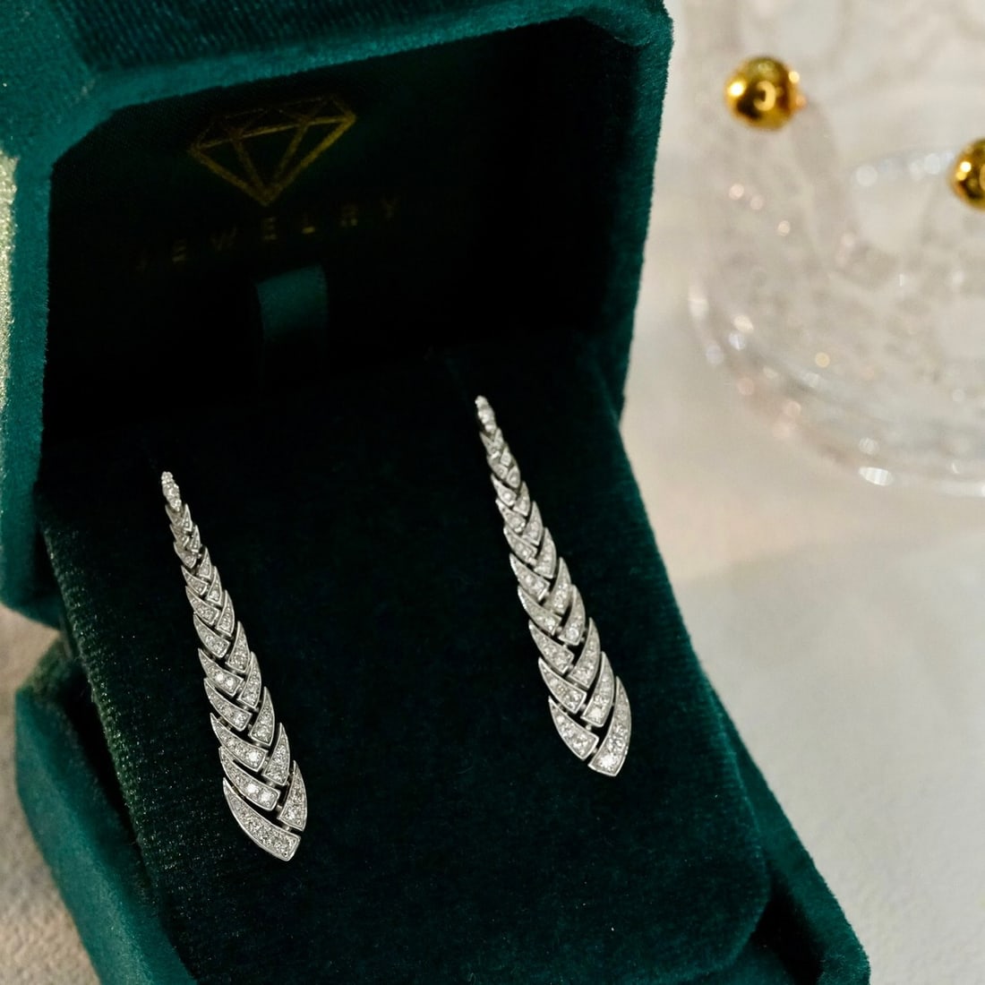 14K GOLD 0.68 CT NATURAL H DIAMOND EARRINGS - 9