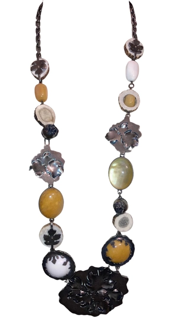 Bottega Veneta Sterling Silver Horn Cinnamon Jade Statement Necklace - 2