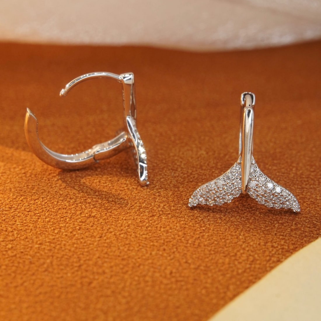 14K GOLD 0.20 CT NATURAL H DIAMOND EARRINGS - 4