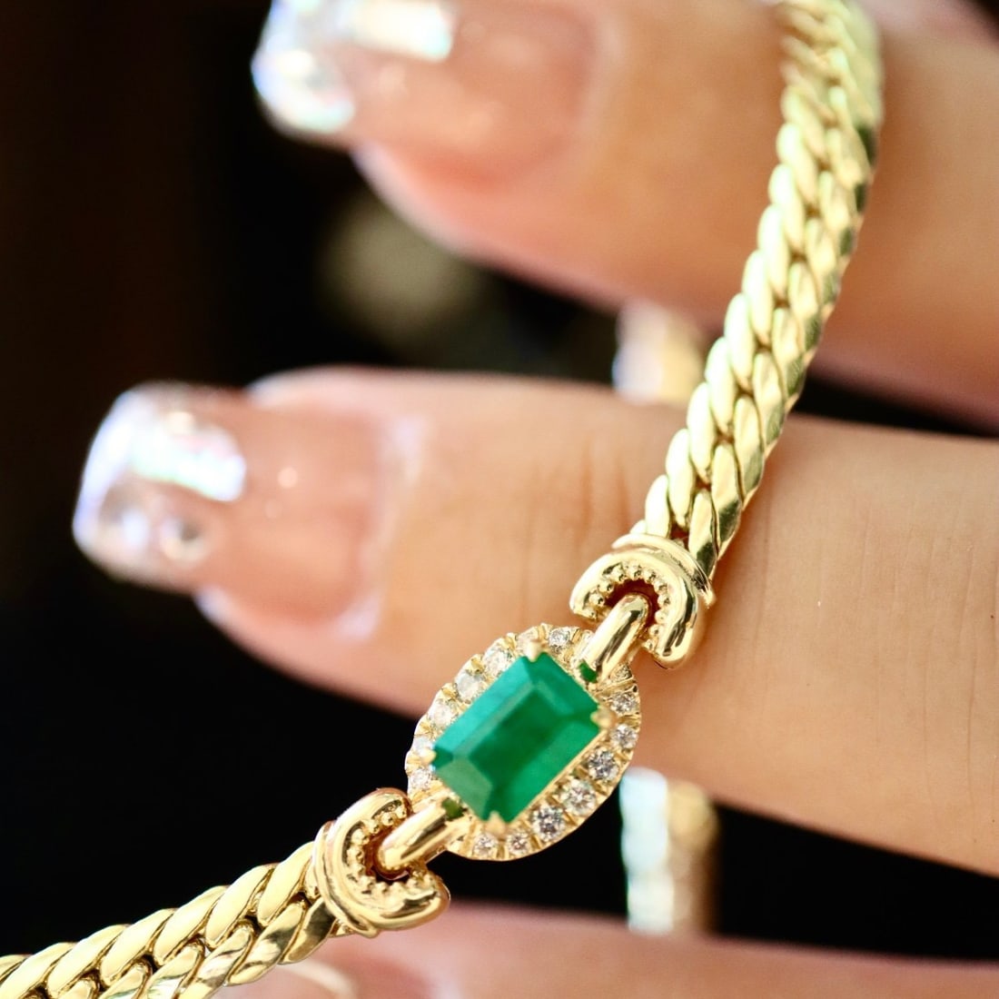 14K GOLD 0.80 CTW VIVID GREEN NATURAL EMERALD & DIAMOND NECKLACE - 5