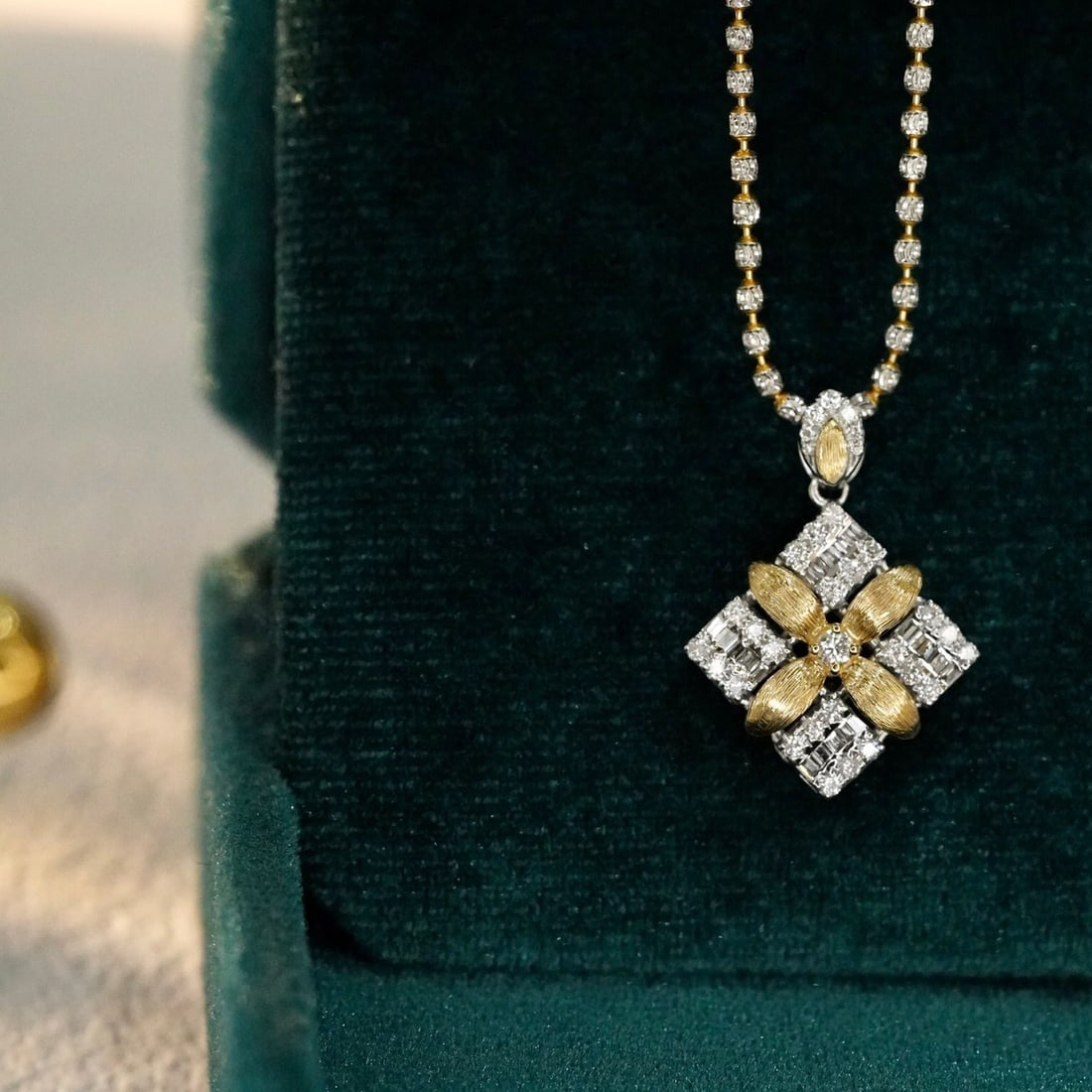 14K GOLD 0.40 CT NATURAL H DIAMOND PENDANT - 4