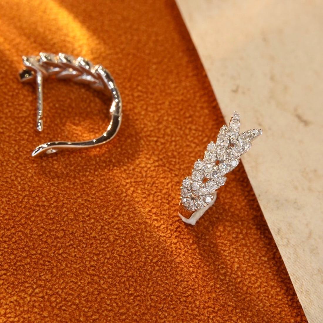 14K GOLD 0.28 CT NATURAL H DIAMOND EARRINGS - 3
