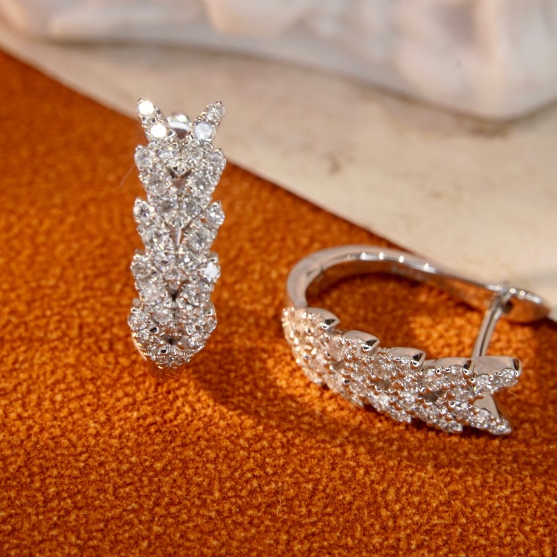 14K GOLD 0.28 CT NATURAL H DIAMOND EARRINGS - 6