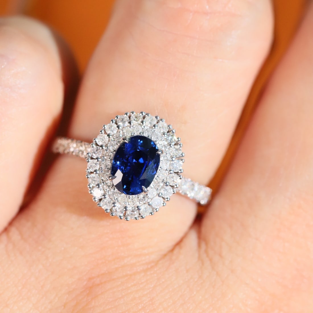 14K GOLD 1.71 CTW VIVID BLUE NATURAL SAPPHIRE & DIAMOND RING - 5