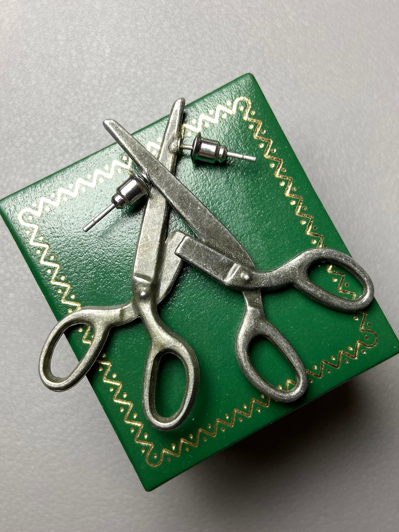 Gothic style punk retro scissors earrings - 2