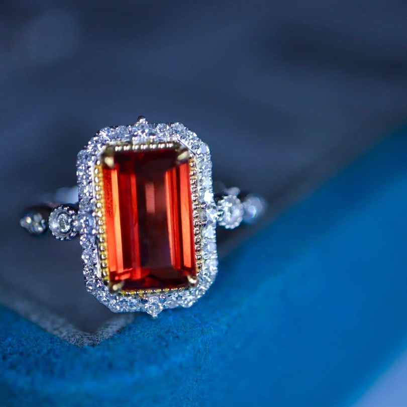 14K GOLD 1.77 CTW NATURAL SPINEL & DIAMOND RING - 2