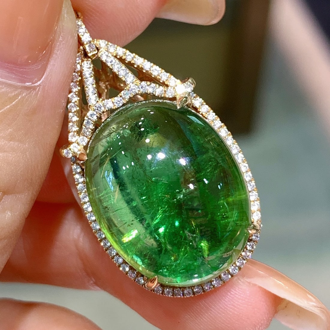 14K GOLD 33.11 CTW NATURAL TOURMALINE & DIAMOND PENDANT