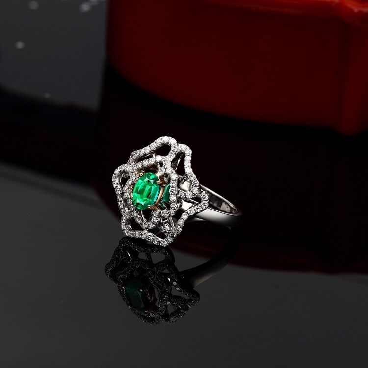 14K GOLD 0.84 CTW VIVID GREEN NATURAL EMERALD & DIAMOND RING - 2