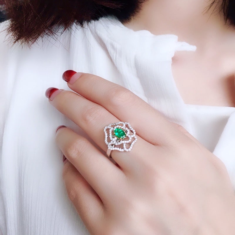 14K GOLD 0.84 CTW VIVID GREEN NATURAL EMERALD & DIAMOND RING - 3