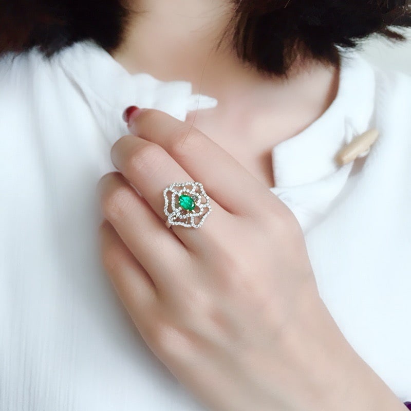 14K GOLD 0.84 CTW VIVID GREEN NATURAL EMERALD & DIAMOND RING - 5