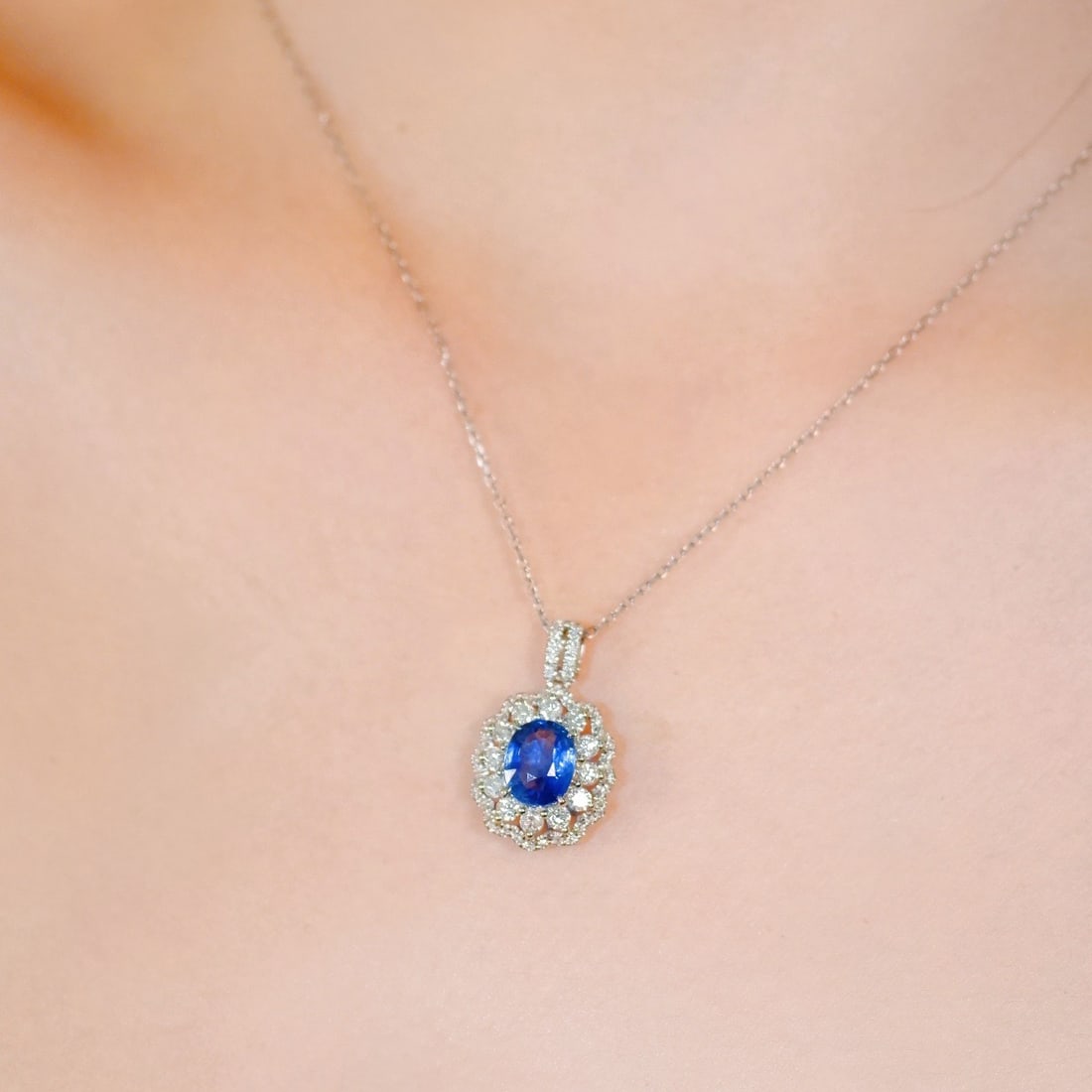 14K GOLD 1.81 CTW NATURAL SAPPHIRE & DIAMOND PENDANT - 7