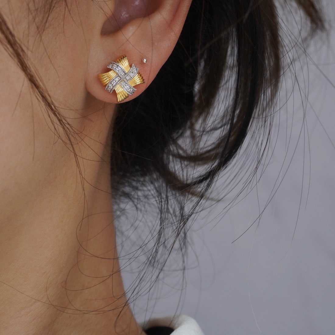 14K GOLD 0.20 CT NATURAL H DIAMOND EARRINGS - 2